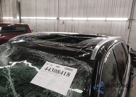 2020 Lincoln Aviator Reserve z USA, uszkodzony, nr VIN 5LM5J7XC6LGL04630